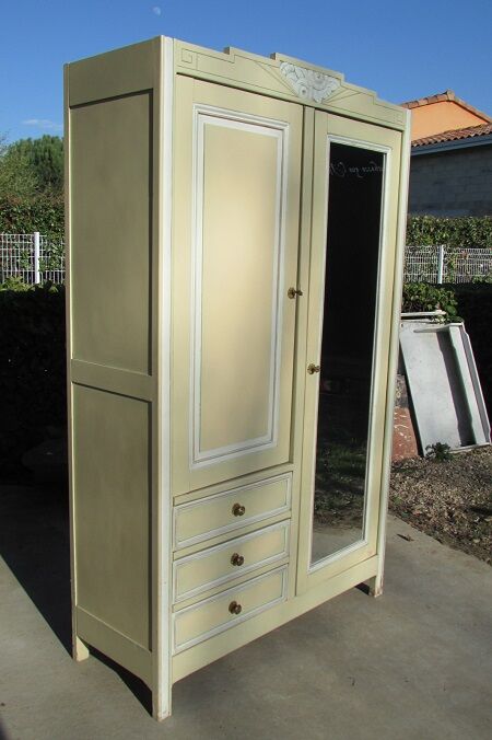 Wardrobe chic shabby