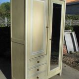Wardrobe chic shabby