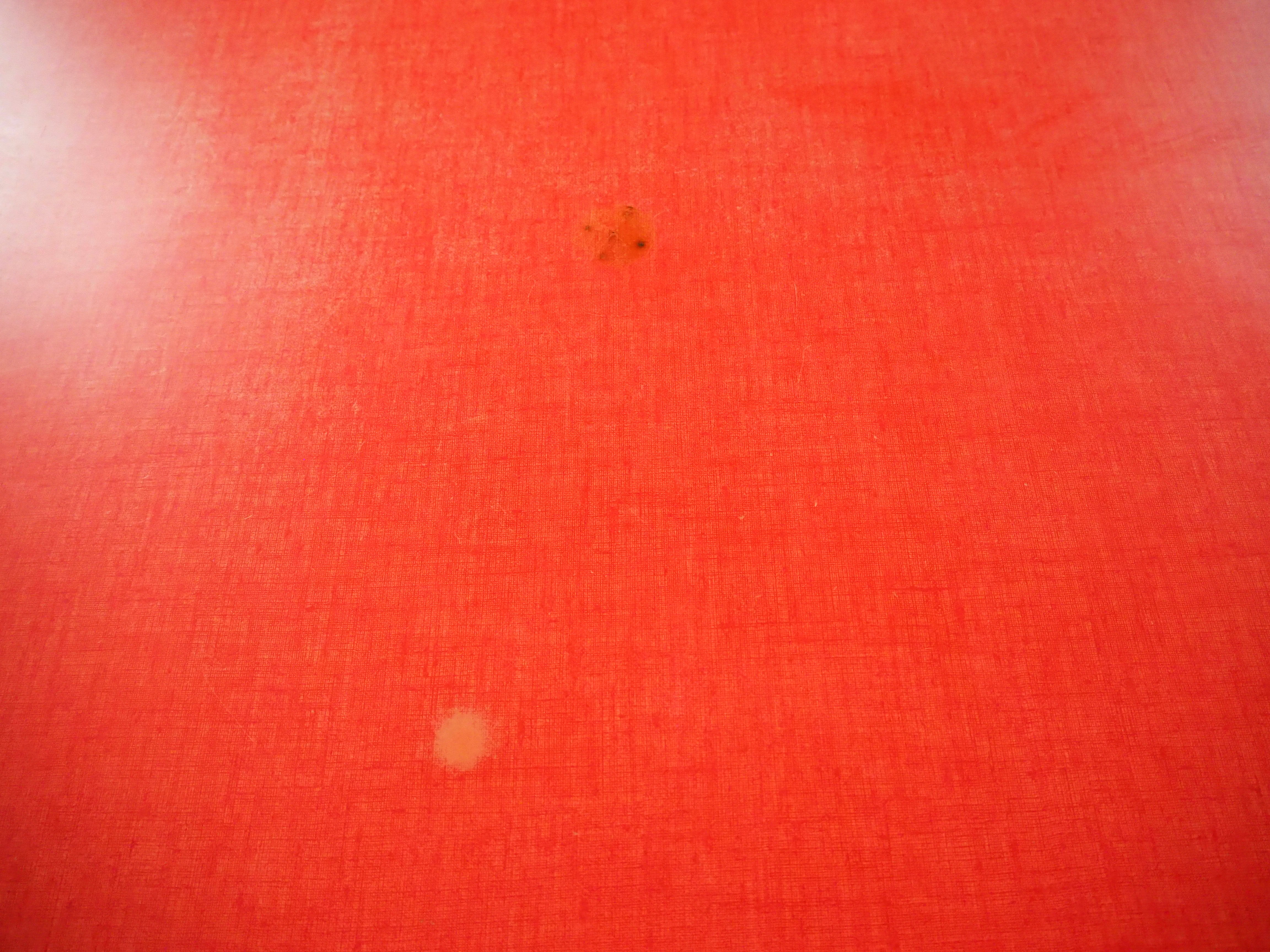 TABLE with two Italian EXTENSIONS and its 6 vintage CHAIRS of the 1970s in red color