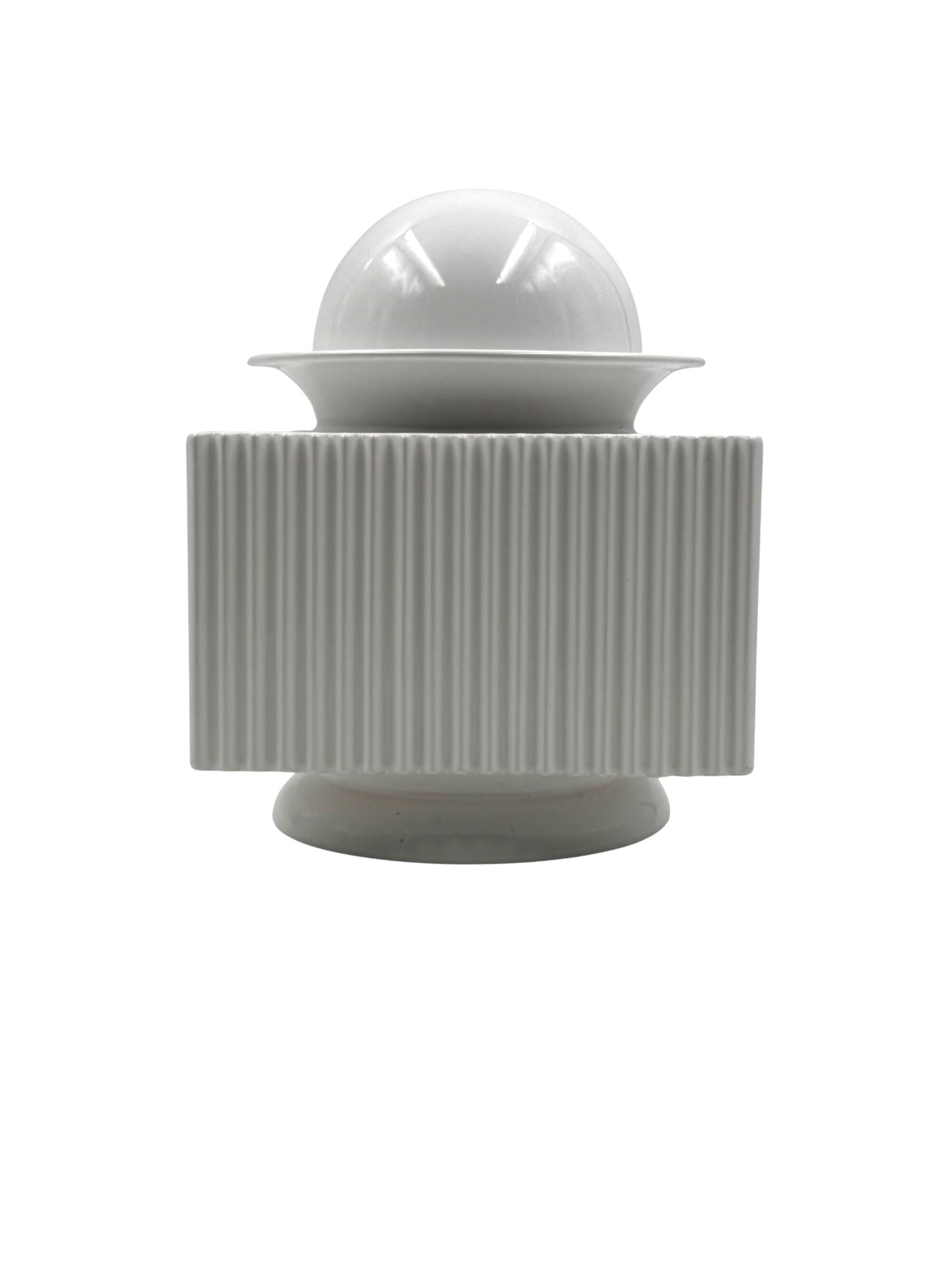 Sergio Asti, postmodern white ceramic vase, Cedit Italy 1970s