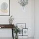 "V" - Wall vase