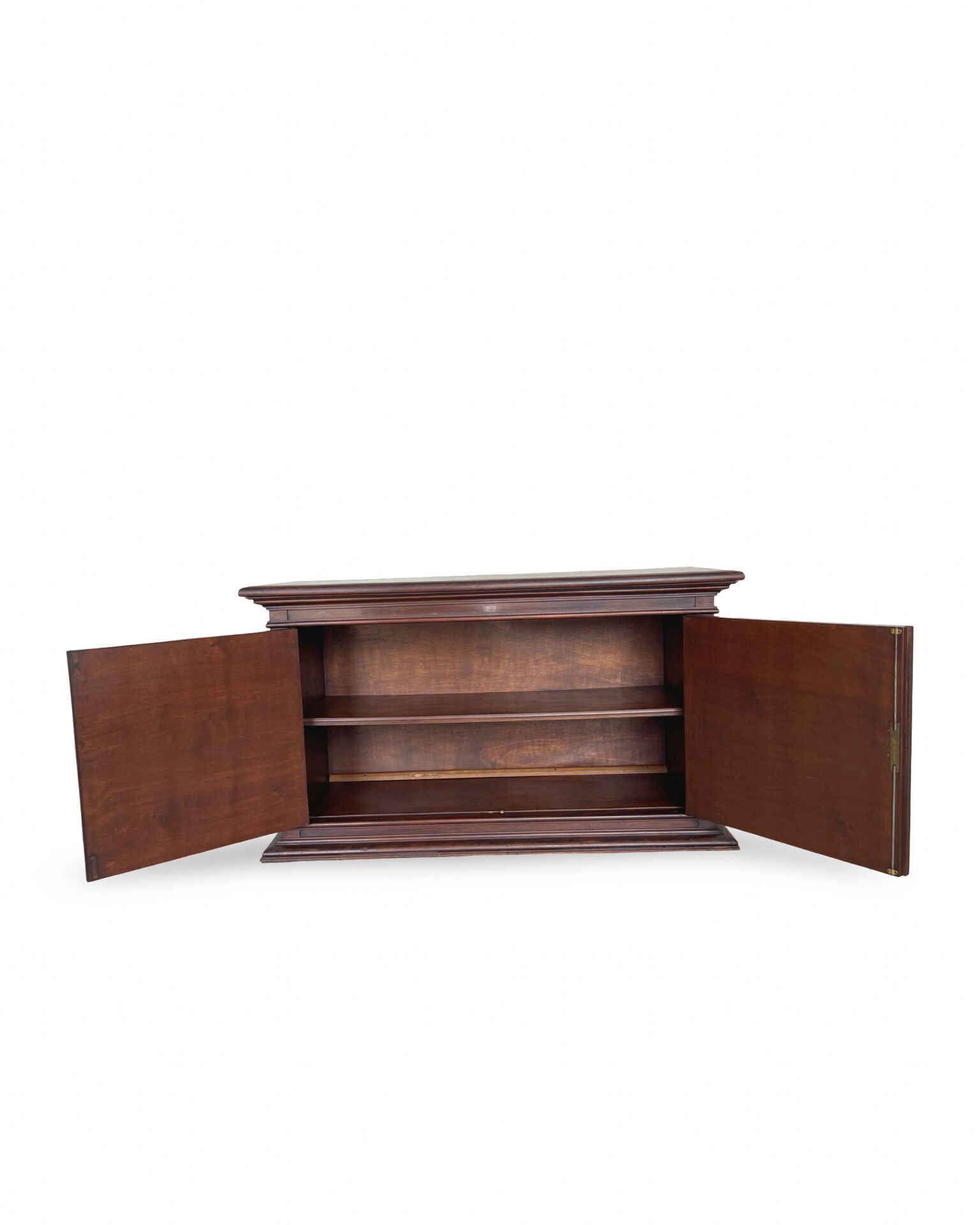 The high-quality Italian Renaissance Revival credenza, 1920s/1930s