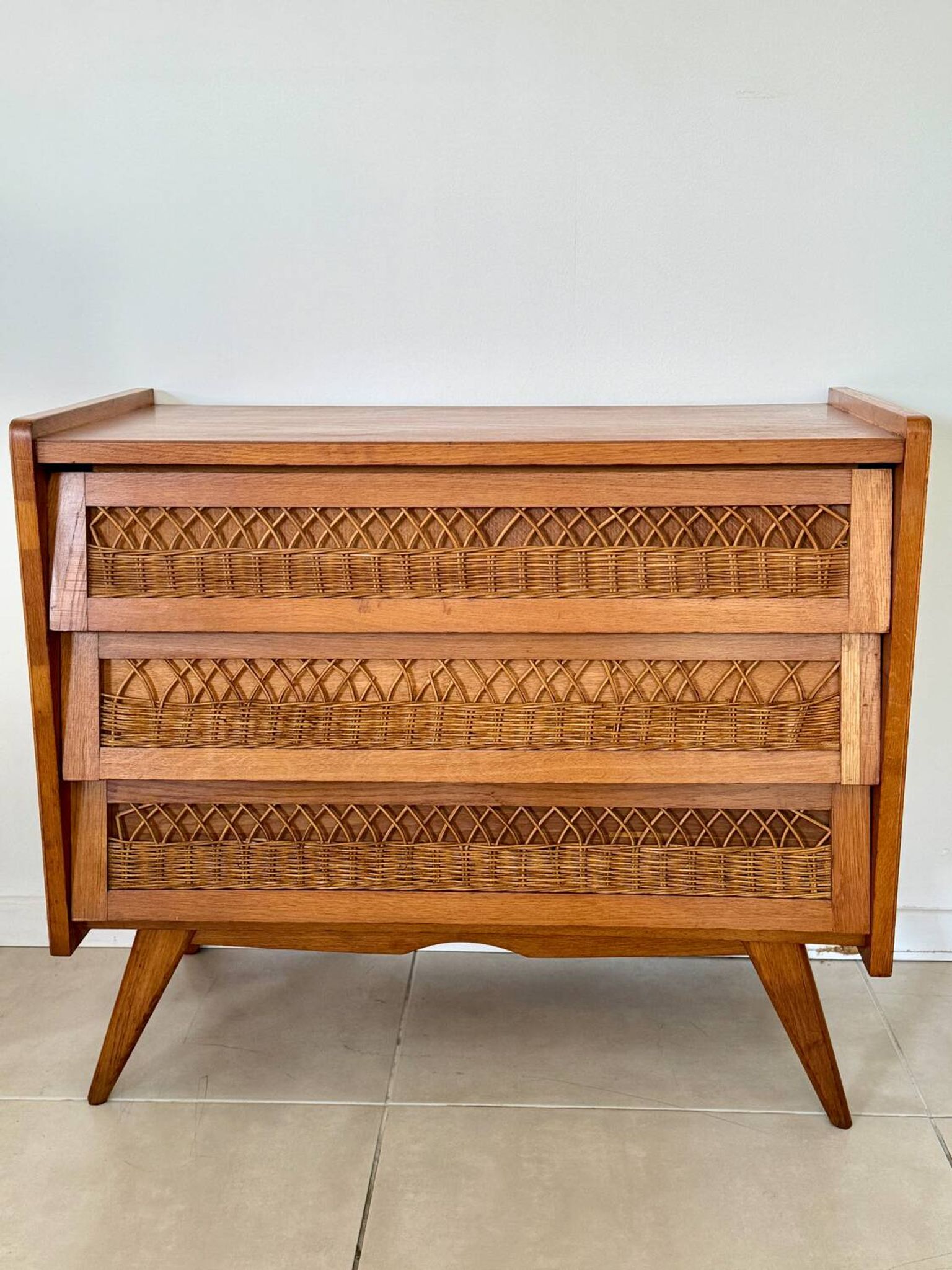 Commode bois et rotin vintage