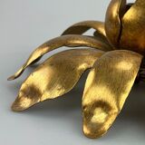 Wall sconce in brass