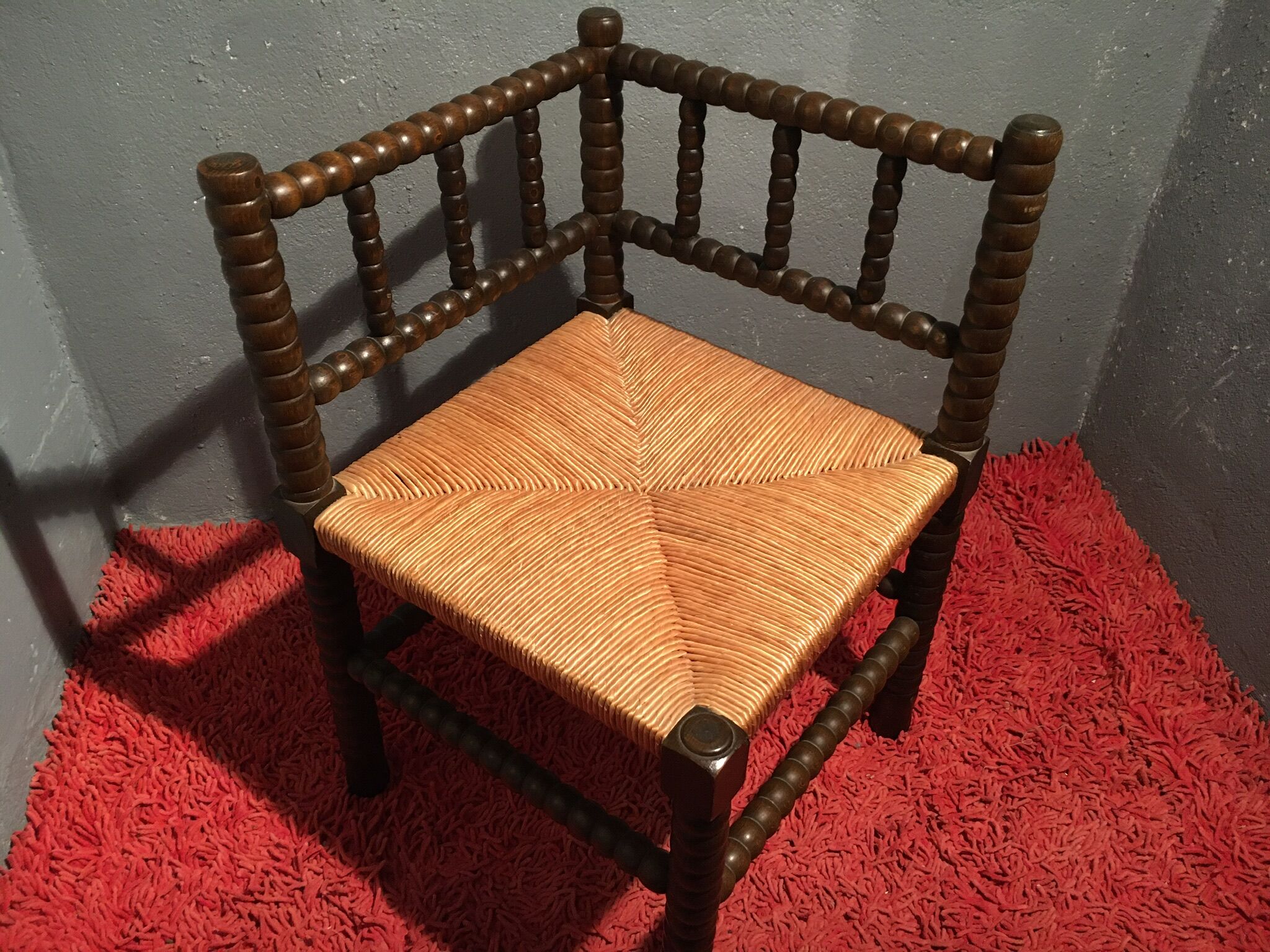 Straw corner armchair