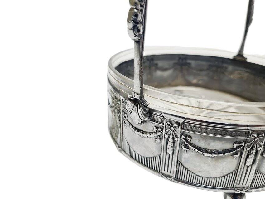 Antique Art Nouveau fruit basket, 1900s