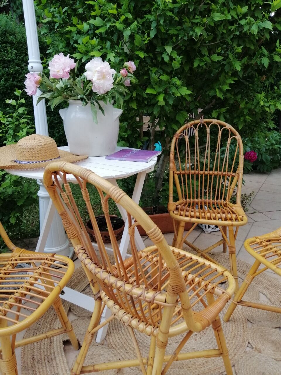 Series of 4 vintage rattan chairs.