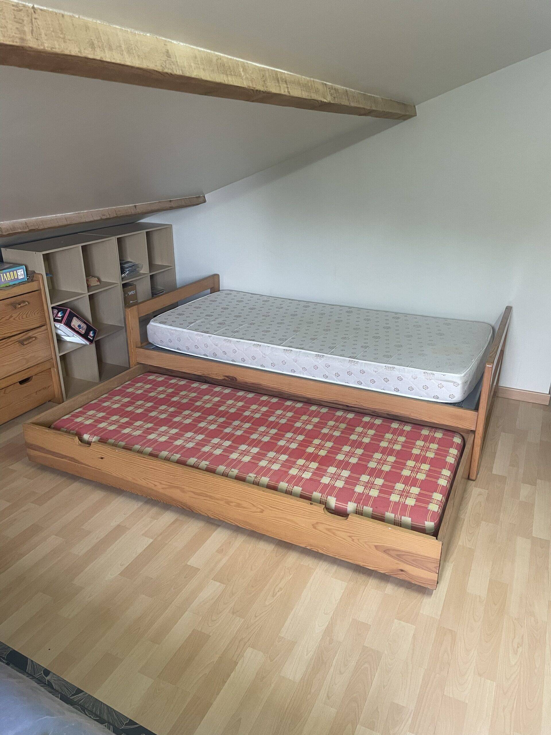Solid wood bunk bed