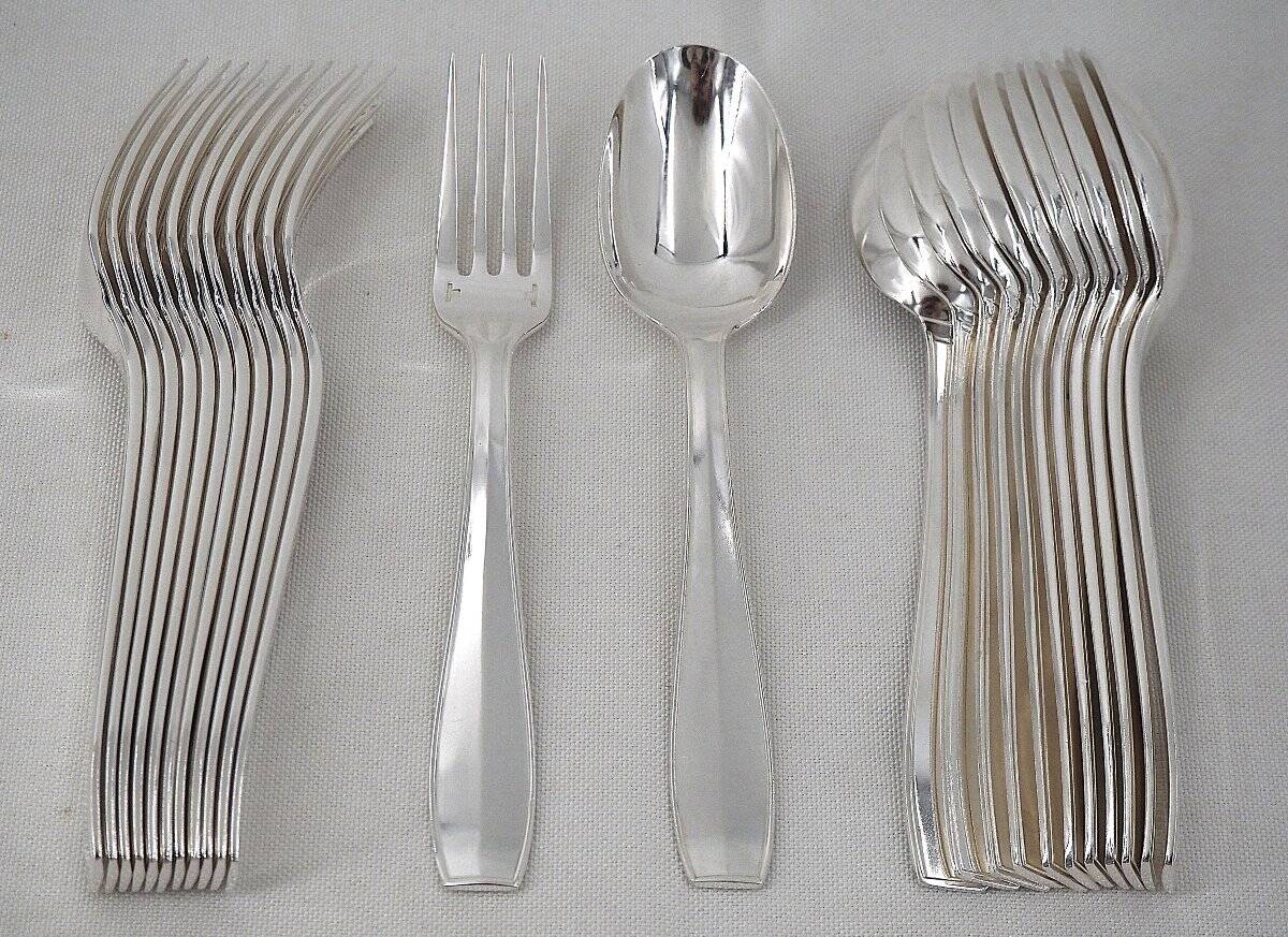 Christofle Atlas model, Art Deco, 12 dessert cutlery sets, 24 pieces, silver-plated metal.