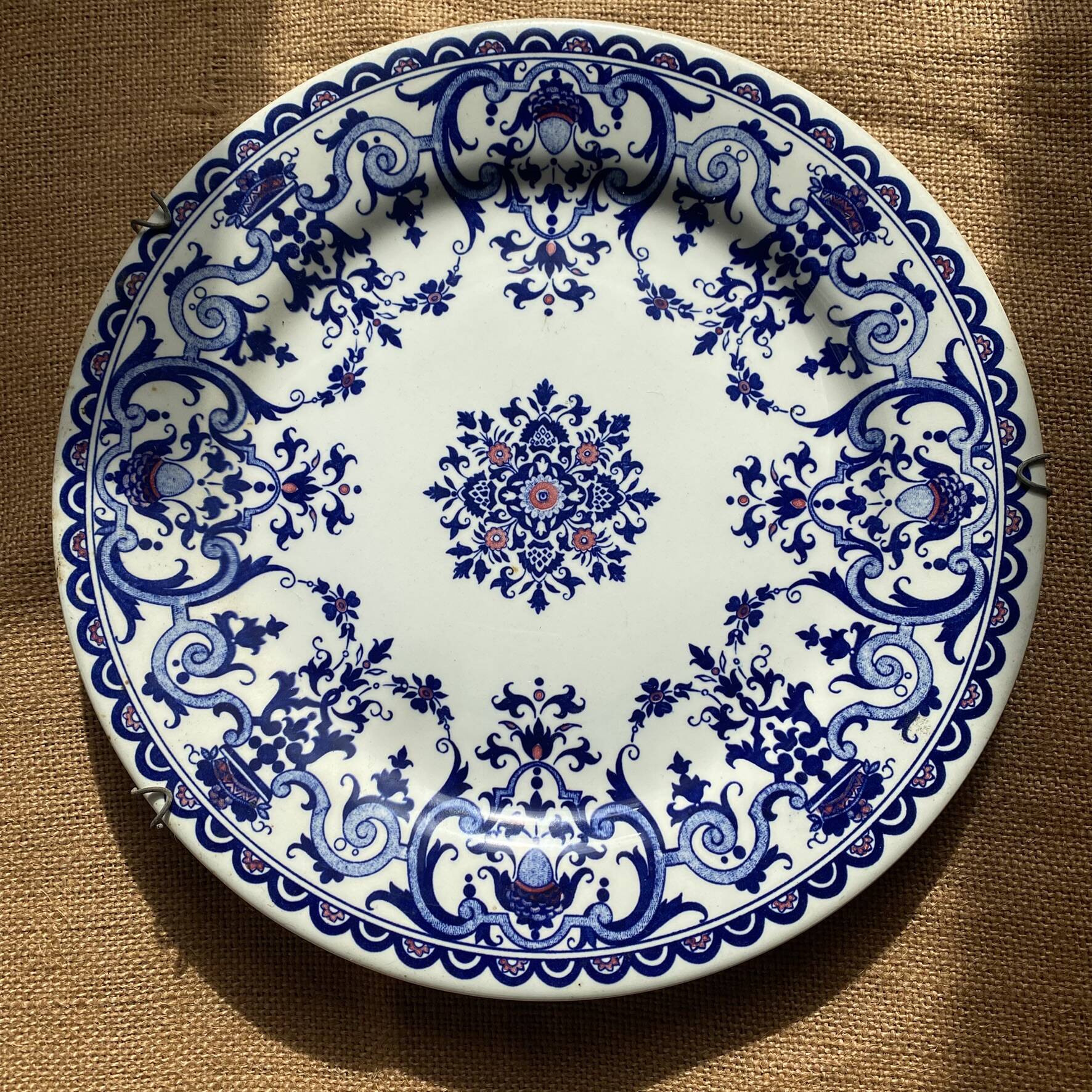 Flat plates Gien Renaissance, wall decoration