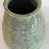 Superb "shell" shaped ceramic vase with crystallization signed