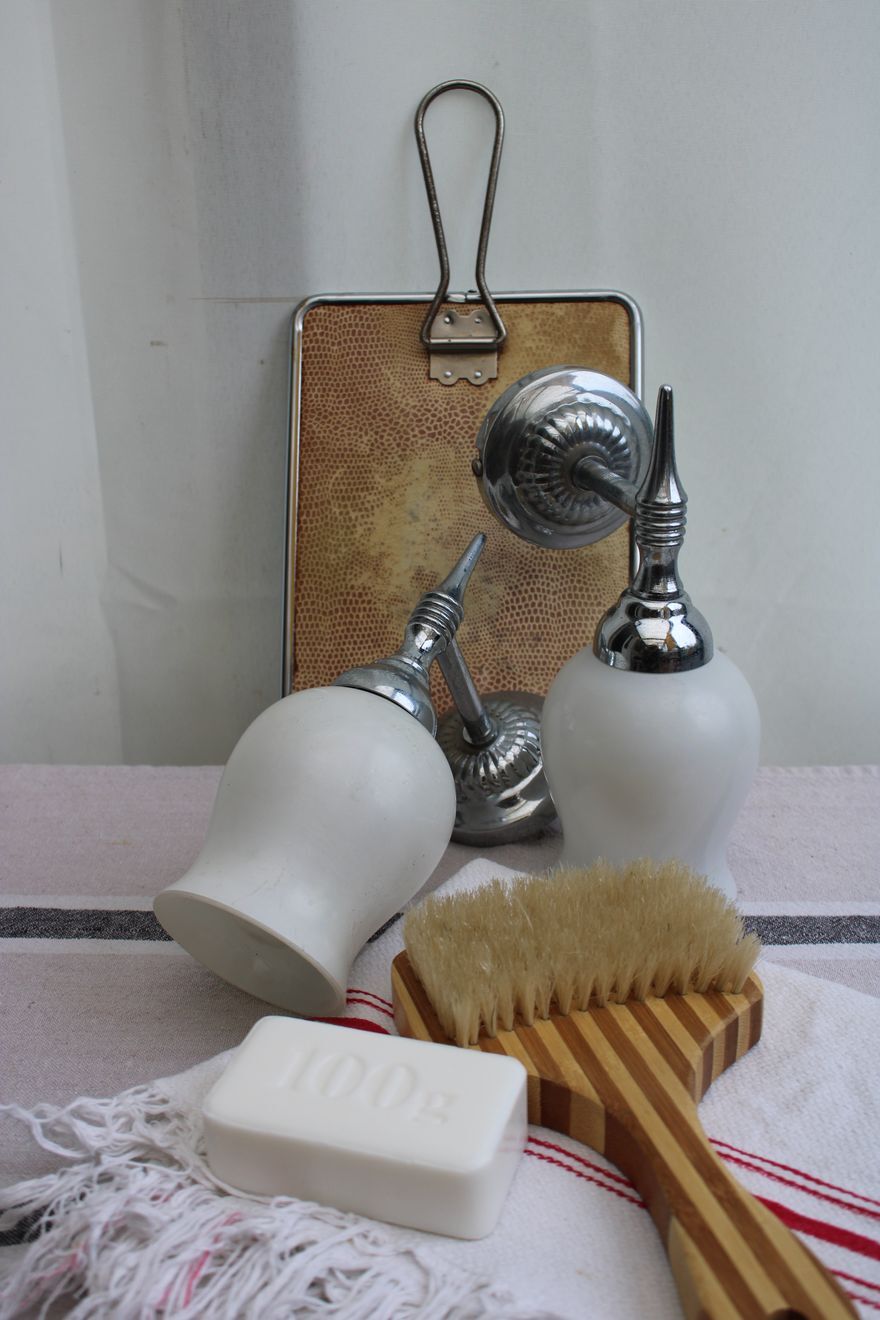 Pair of porcelain wall lamps