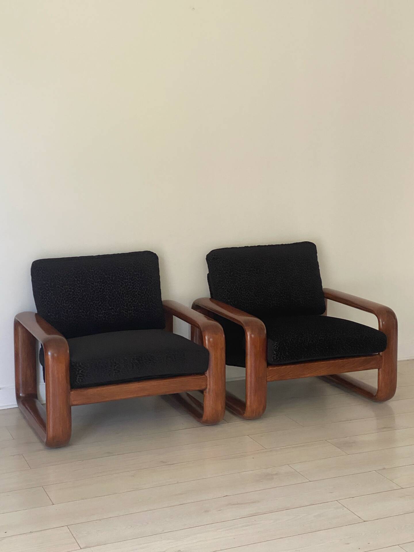 Set of 2 "Hombre" armchairs by Burkhard Vogtherr