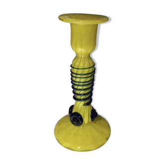 Soliflore jaune torsadé de verre bleu des années 60/70