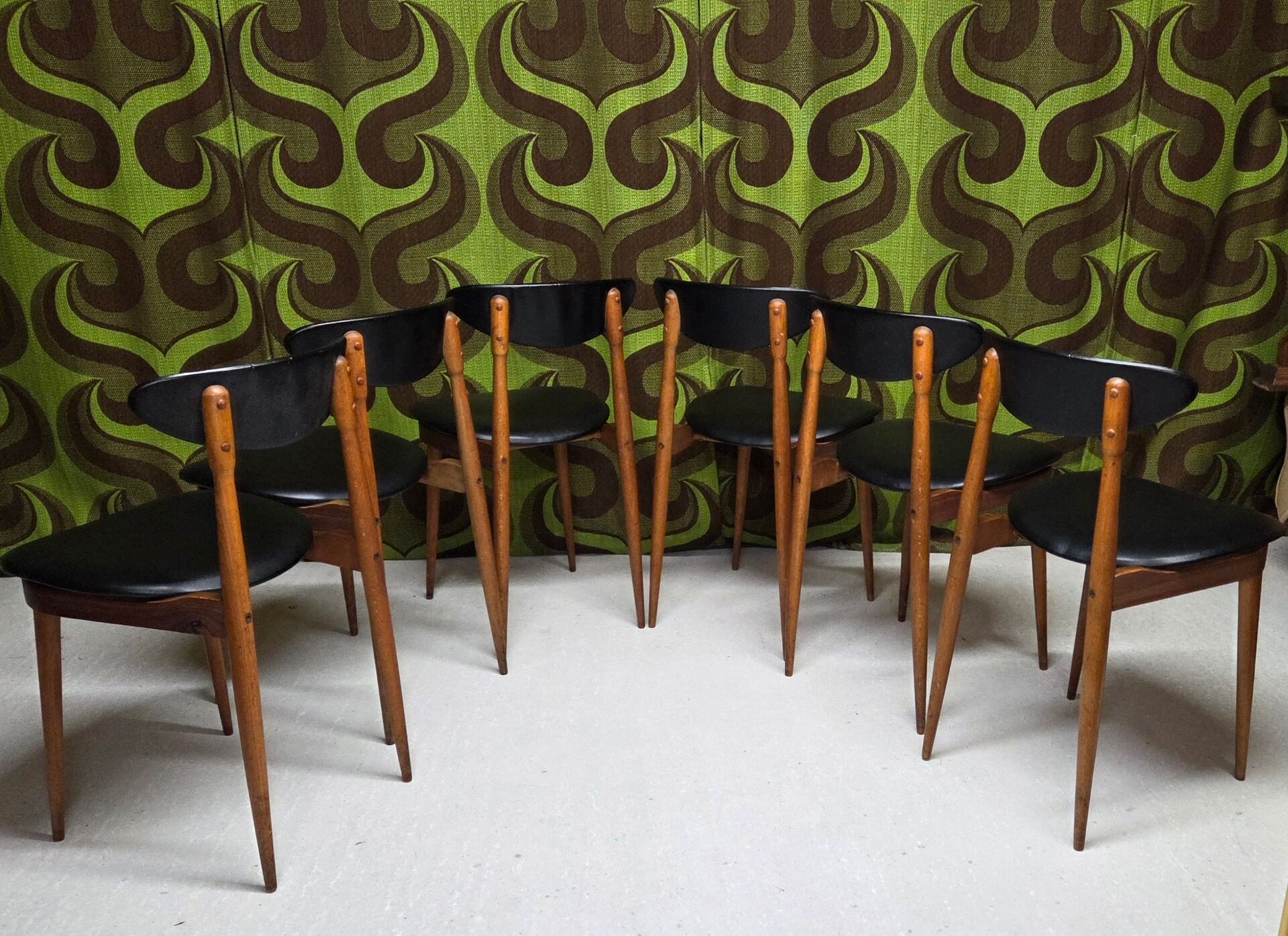 6 Vintage Unicorn Baumann Chairs 1960