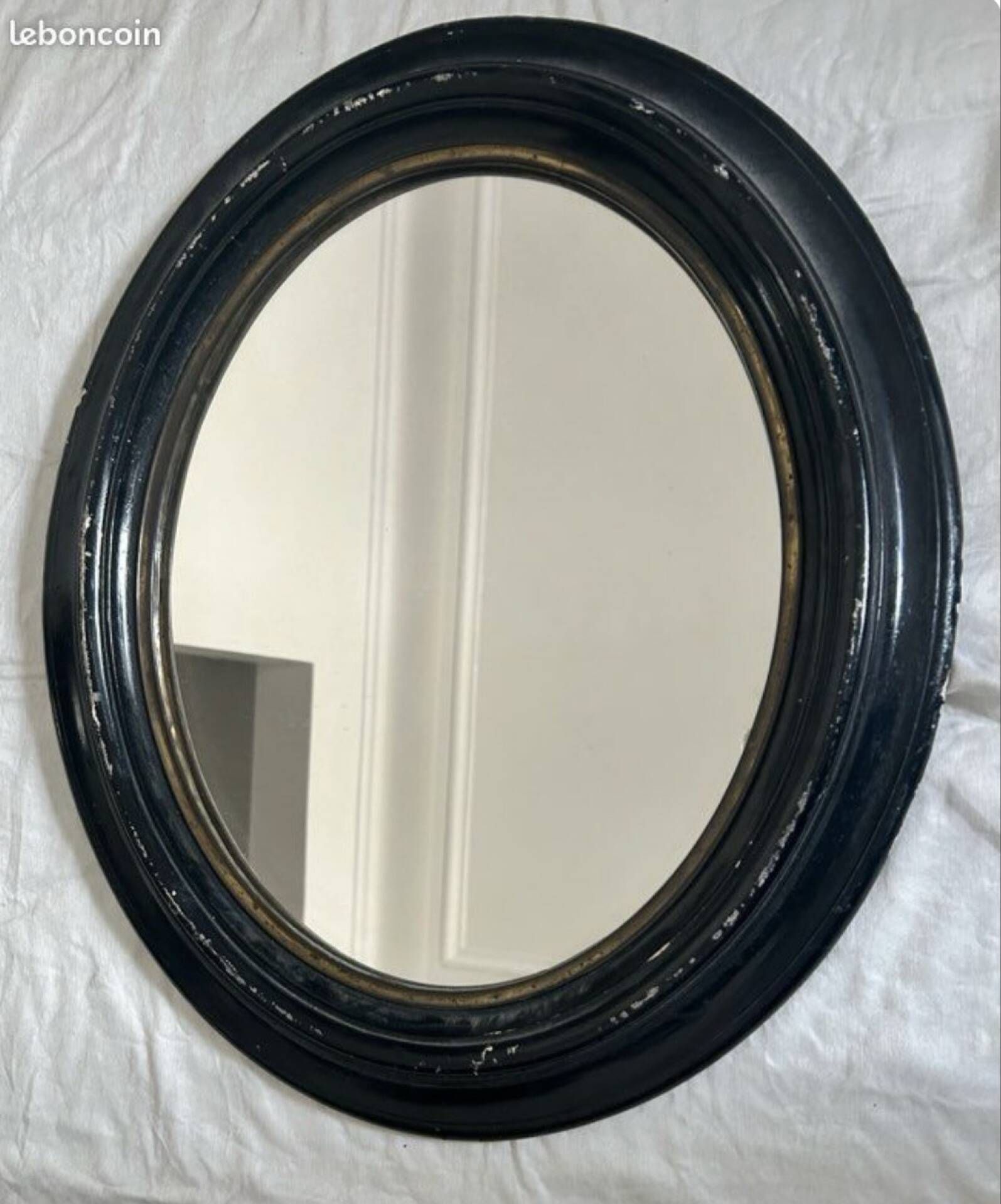Oval mirror