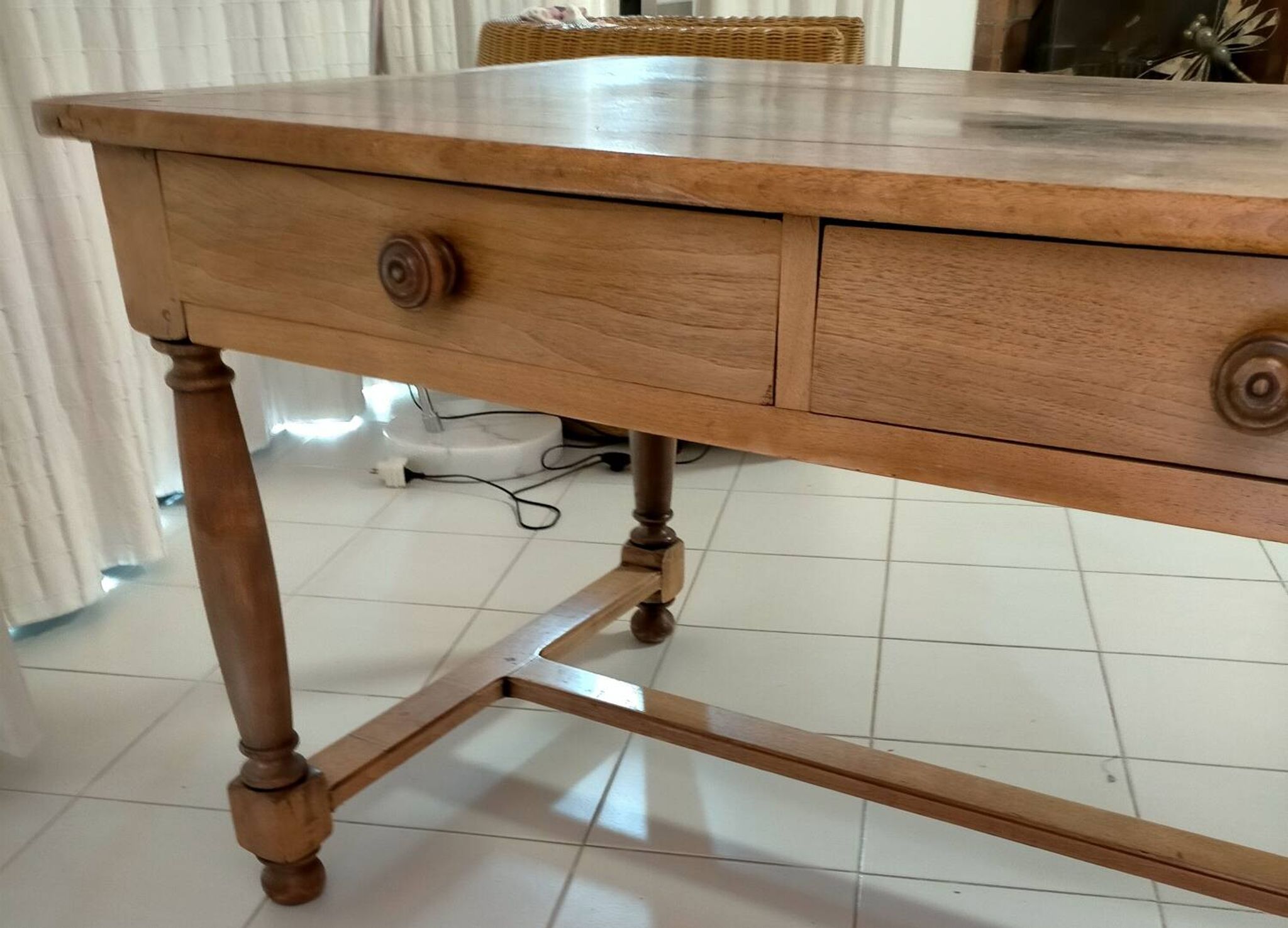 Farm table