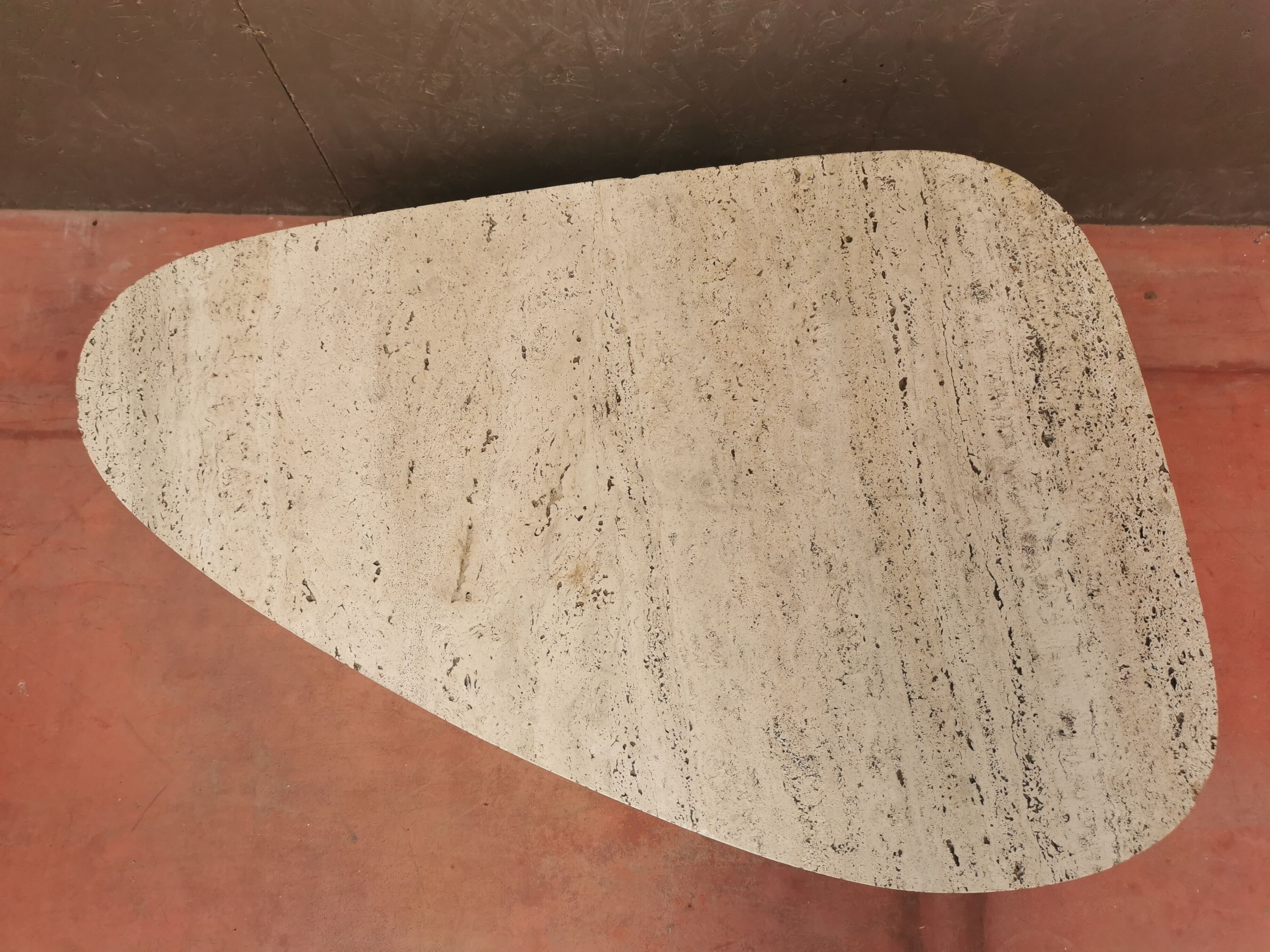 Table basse en travertin