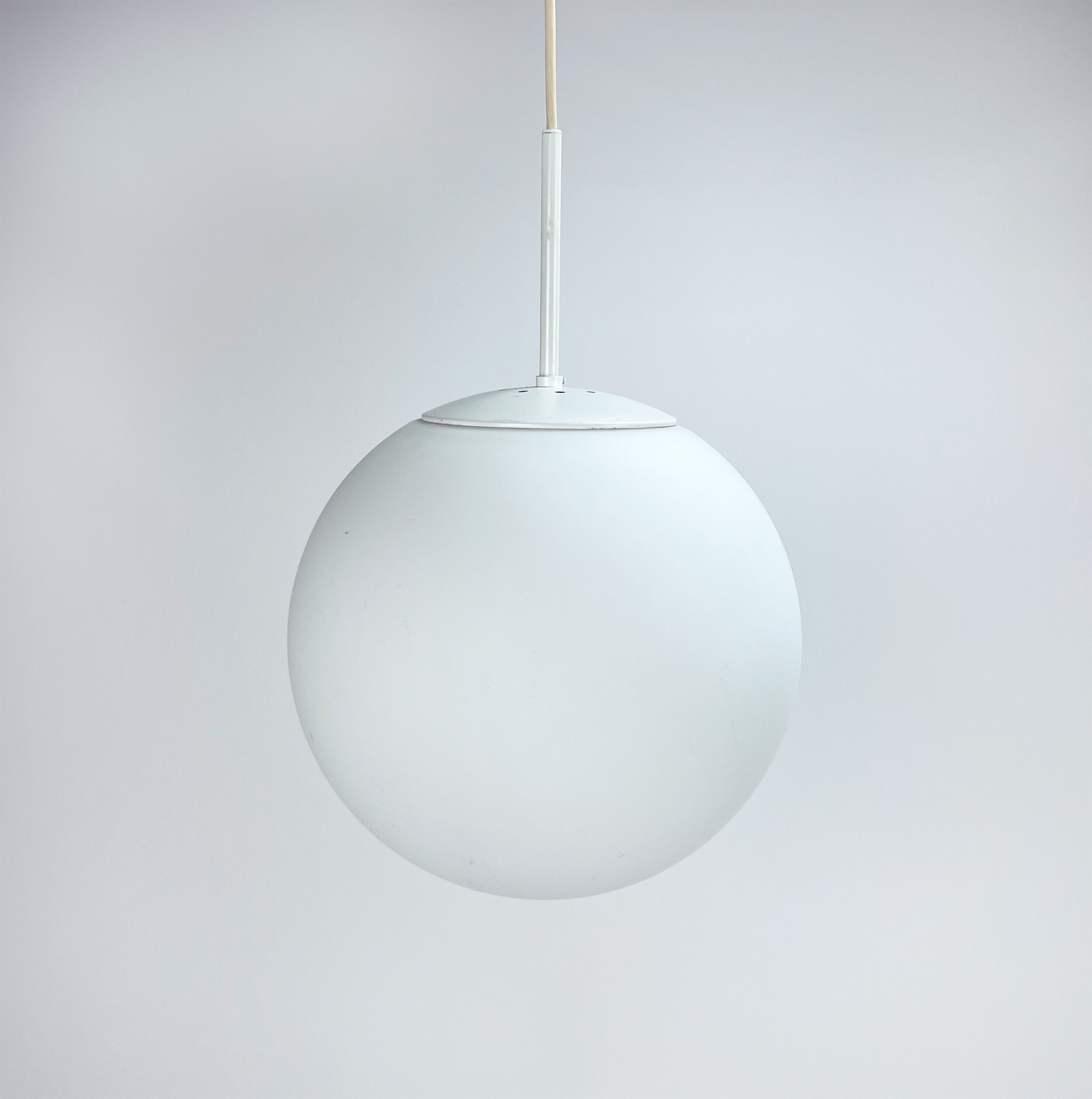 Lampe Bol suspendue du milieu du siècle par Glashutte Limburg, années 1970