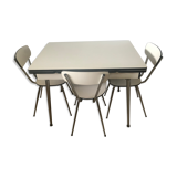 Table and its 3 Formica chairs