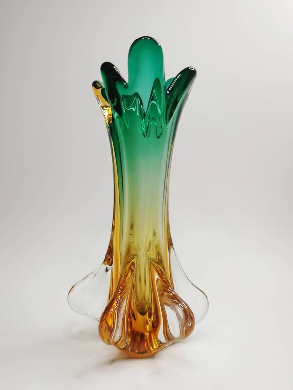 Vase en verre artistique aux nuances vert et ambre – années 60/70