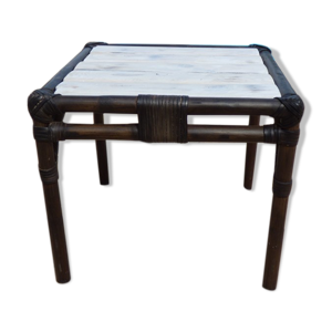 Table basse en bambou avec dessus