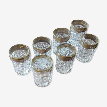 Liquor glasses with golden liserets