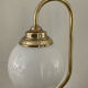 Lampe vintage des années 70 en laiton et opaline