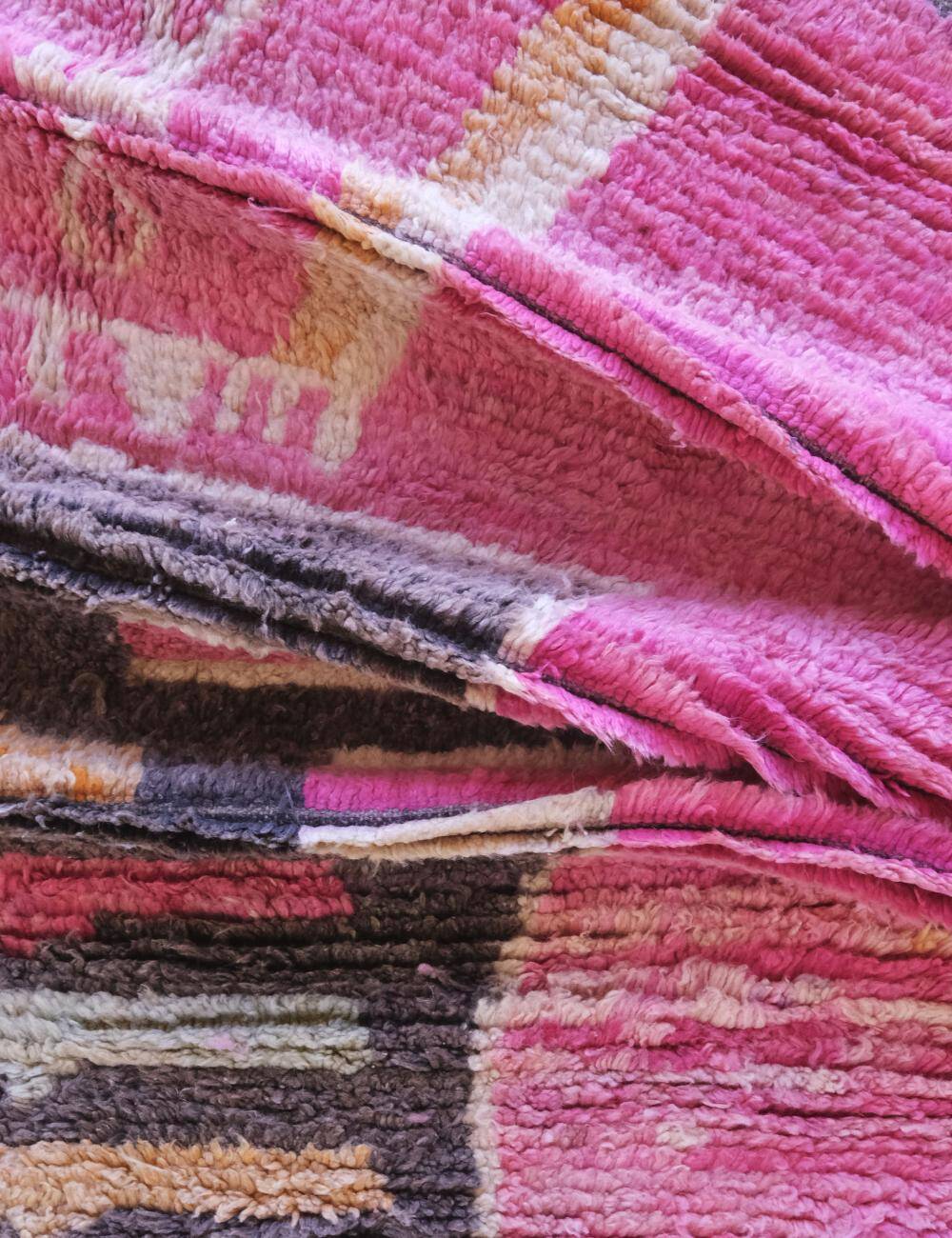 Fuchia Pink Rug - 249 x 158 cm