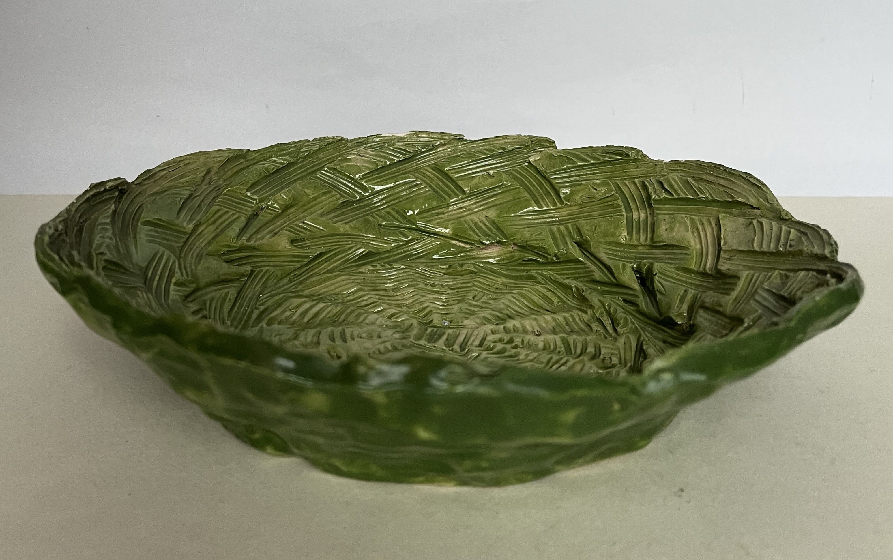 Slip basket