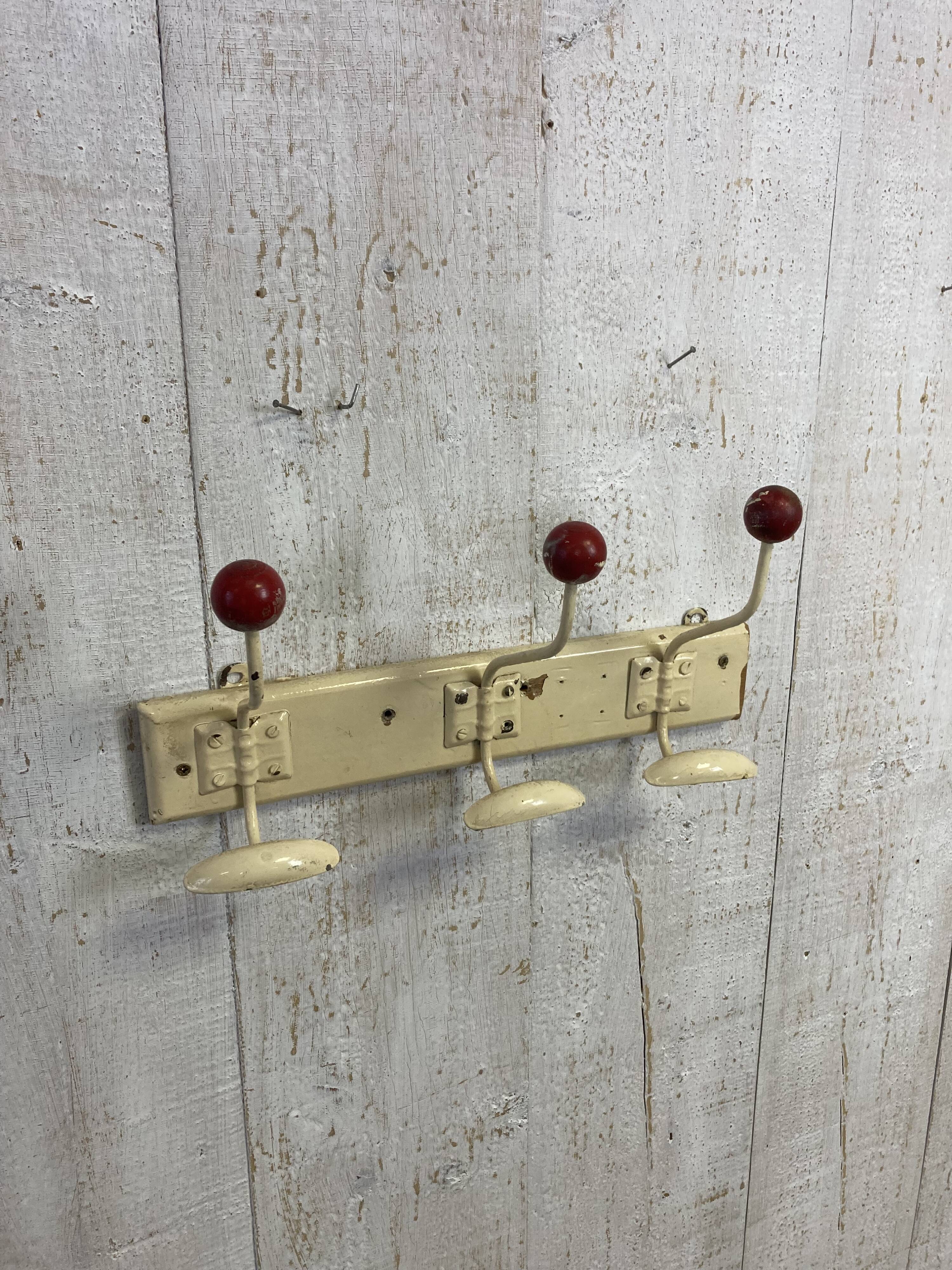 Bistro coat rack