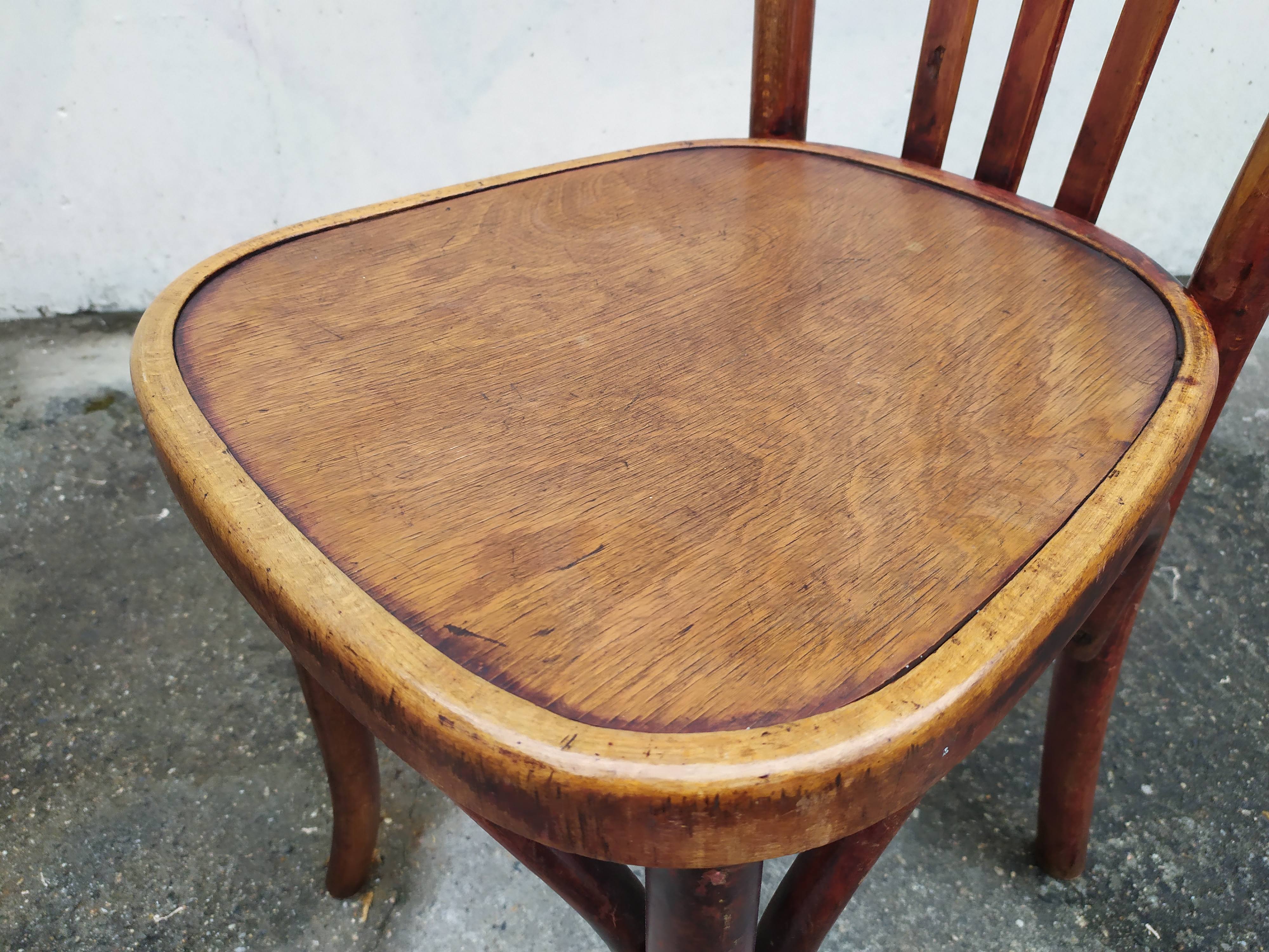 Lot de 18 chaises bistrot Fischel