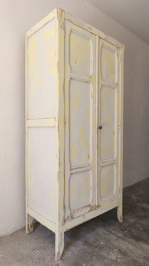 Petite armoire ancienne patiné beige et jaune