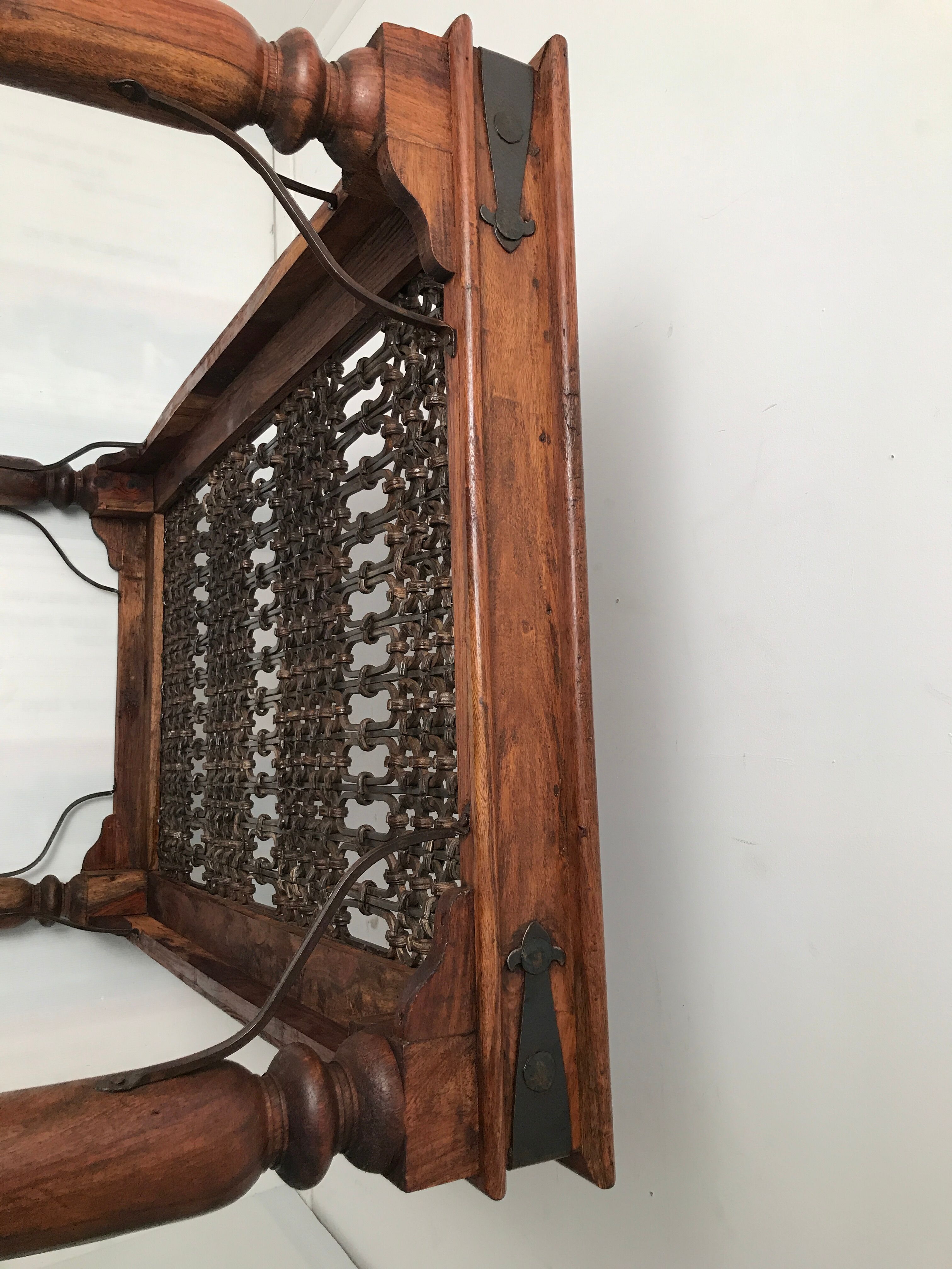Tray coffee table decorated with a wrought iron trellis from 60-70