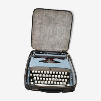 Old brother luxury metal typewriter and carrying case