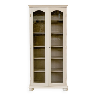 Old double display case – cream