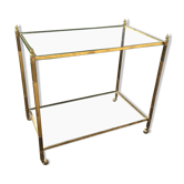 Table serves