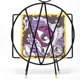 Mid-century cat-shaped magazine or record holder, iron, Italy, 1950s.