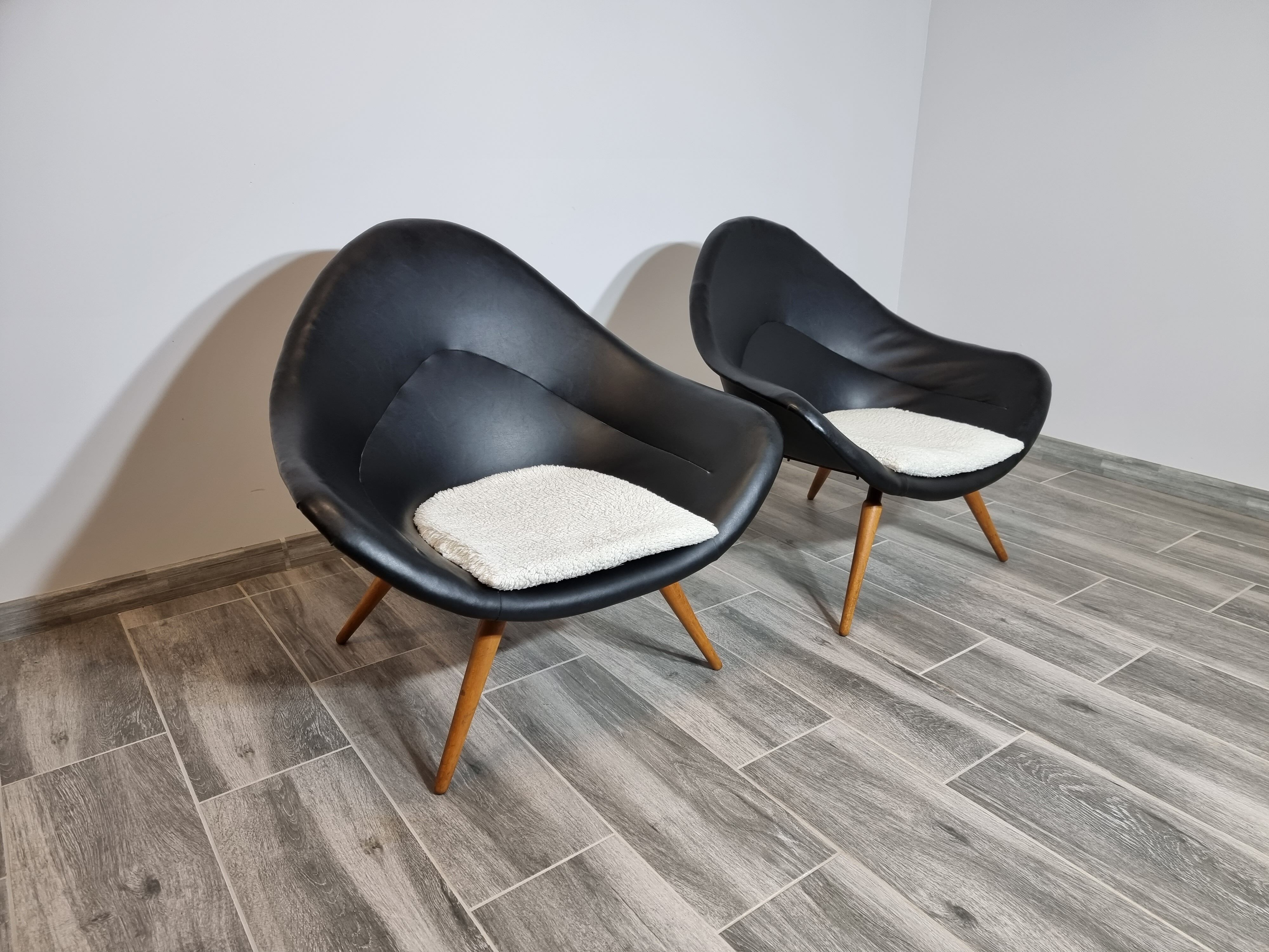 Pair of Brussels expo armchairs