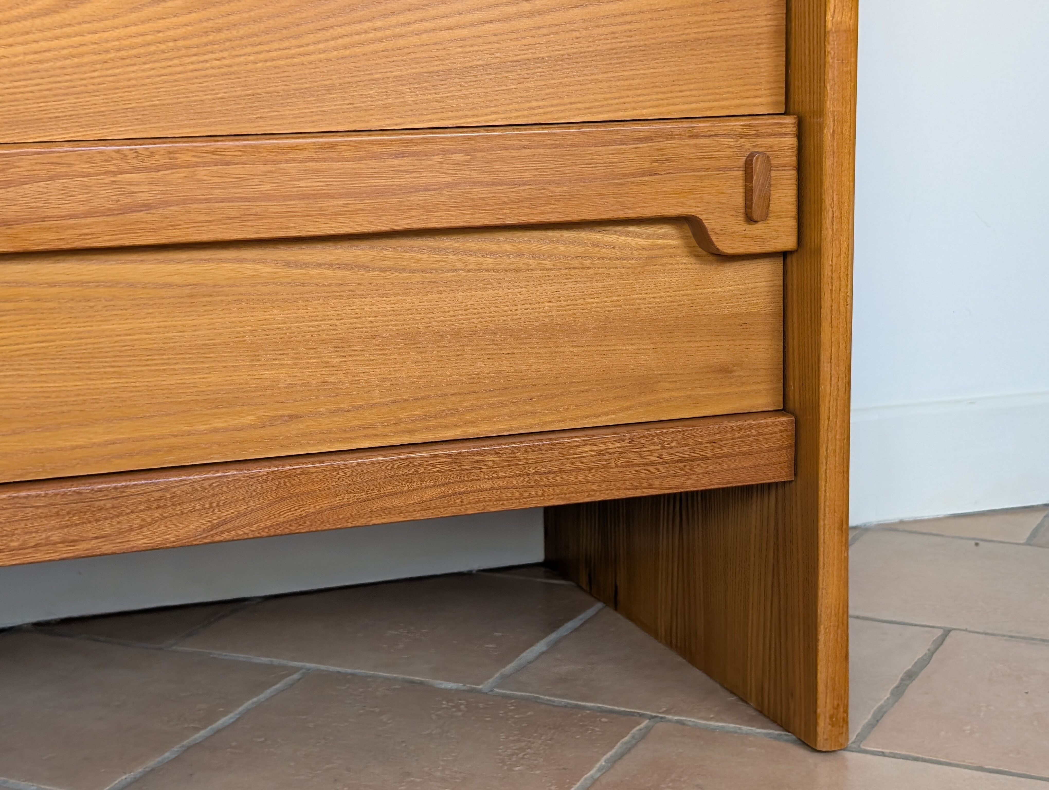 Elm commode from the 80s