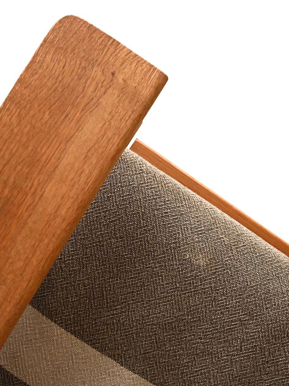 Hans Wegner GE 375 Armchair with Footstool