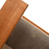 Hans Wegner GE 375 Armchair with Footstool