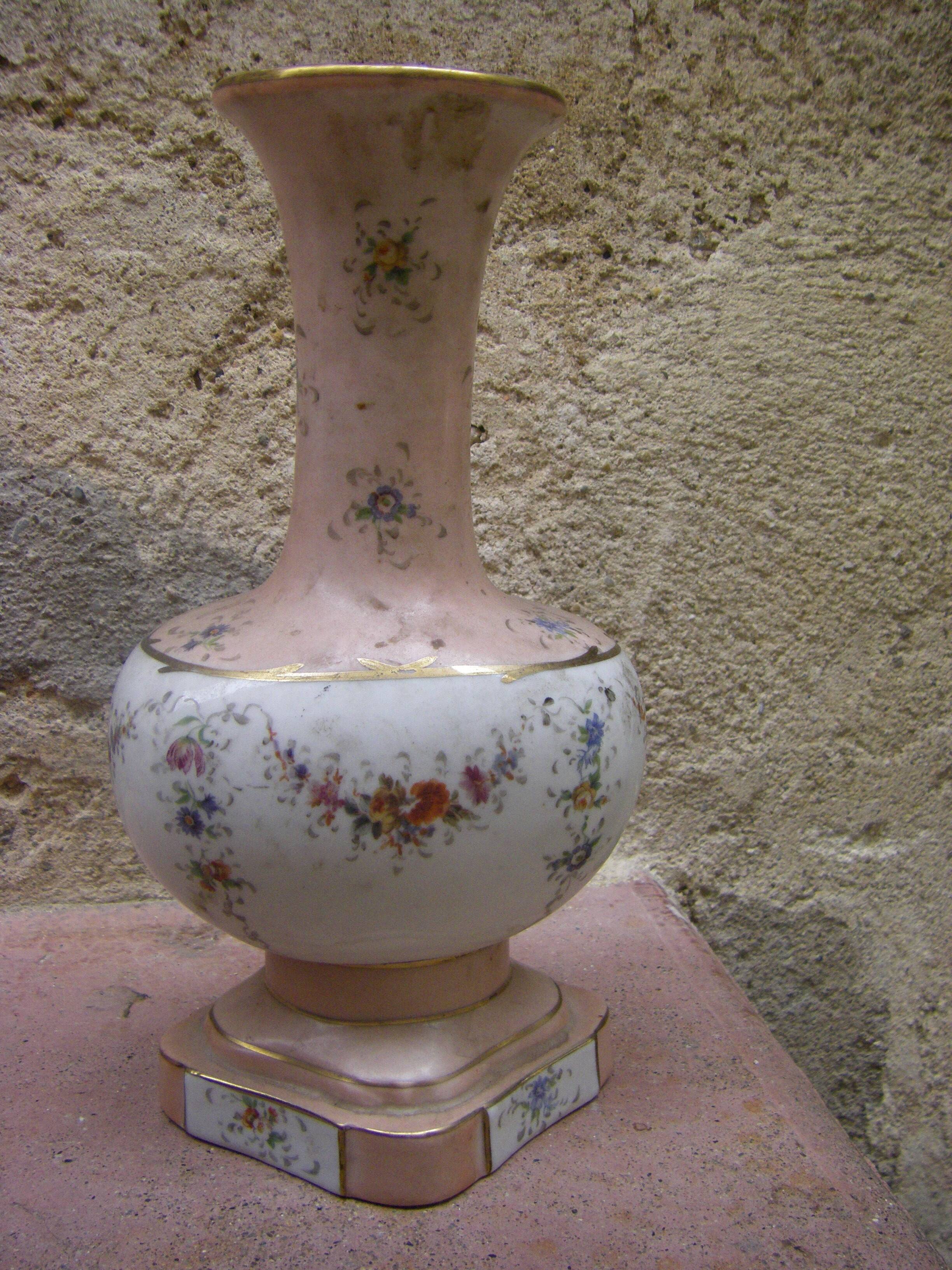 Snake porcelain vase