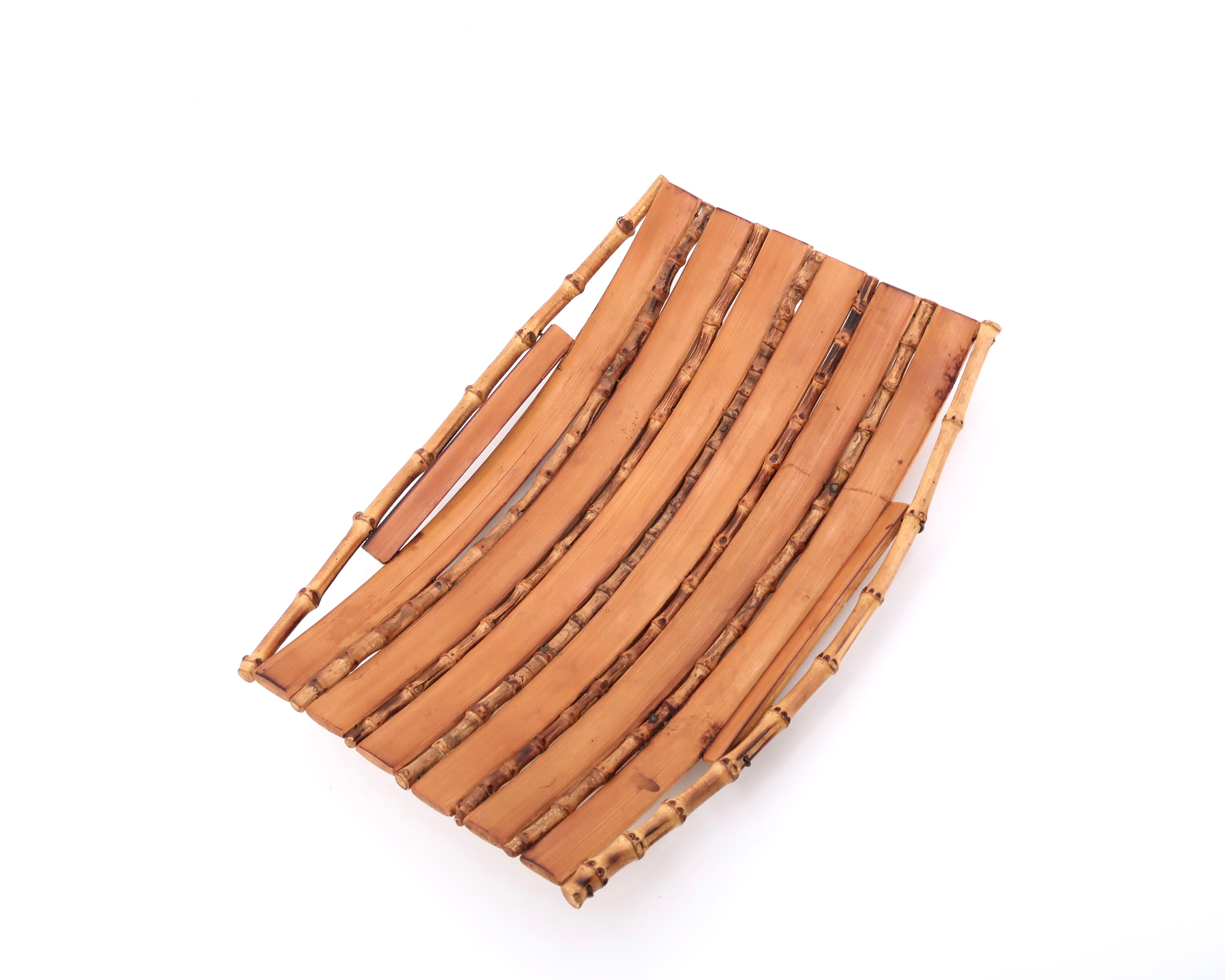 Empty pocket or bamboo fruit bowl