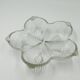 Plat en verre moulé fleur Art déco