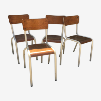 4 chaises d'ecoliers