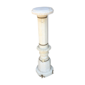 Colonne marbre blanc éclairante