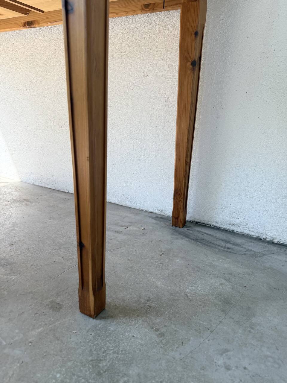 English style pine desk