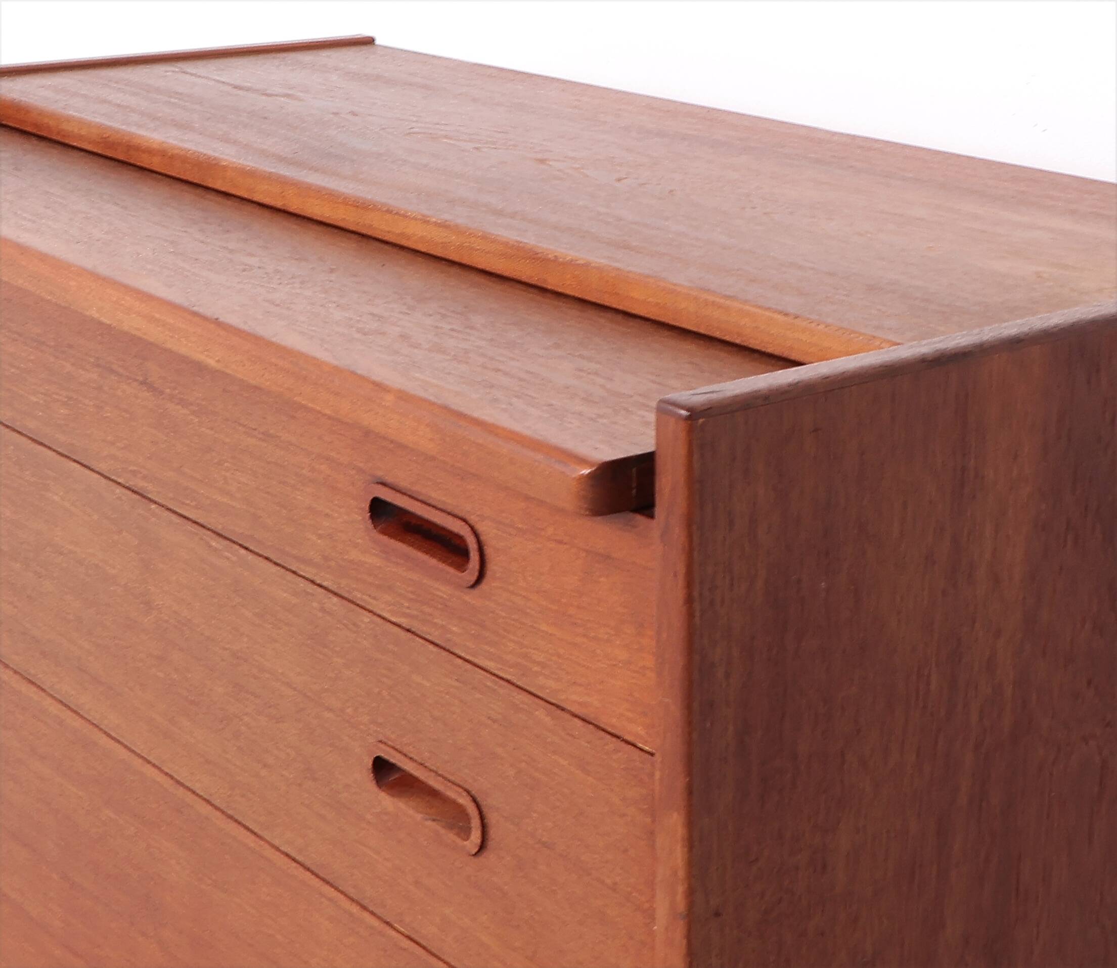 Danish design teak chest of drawers with dressing table, 1960s