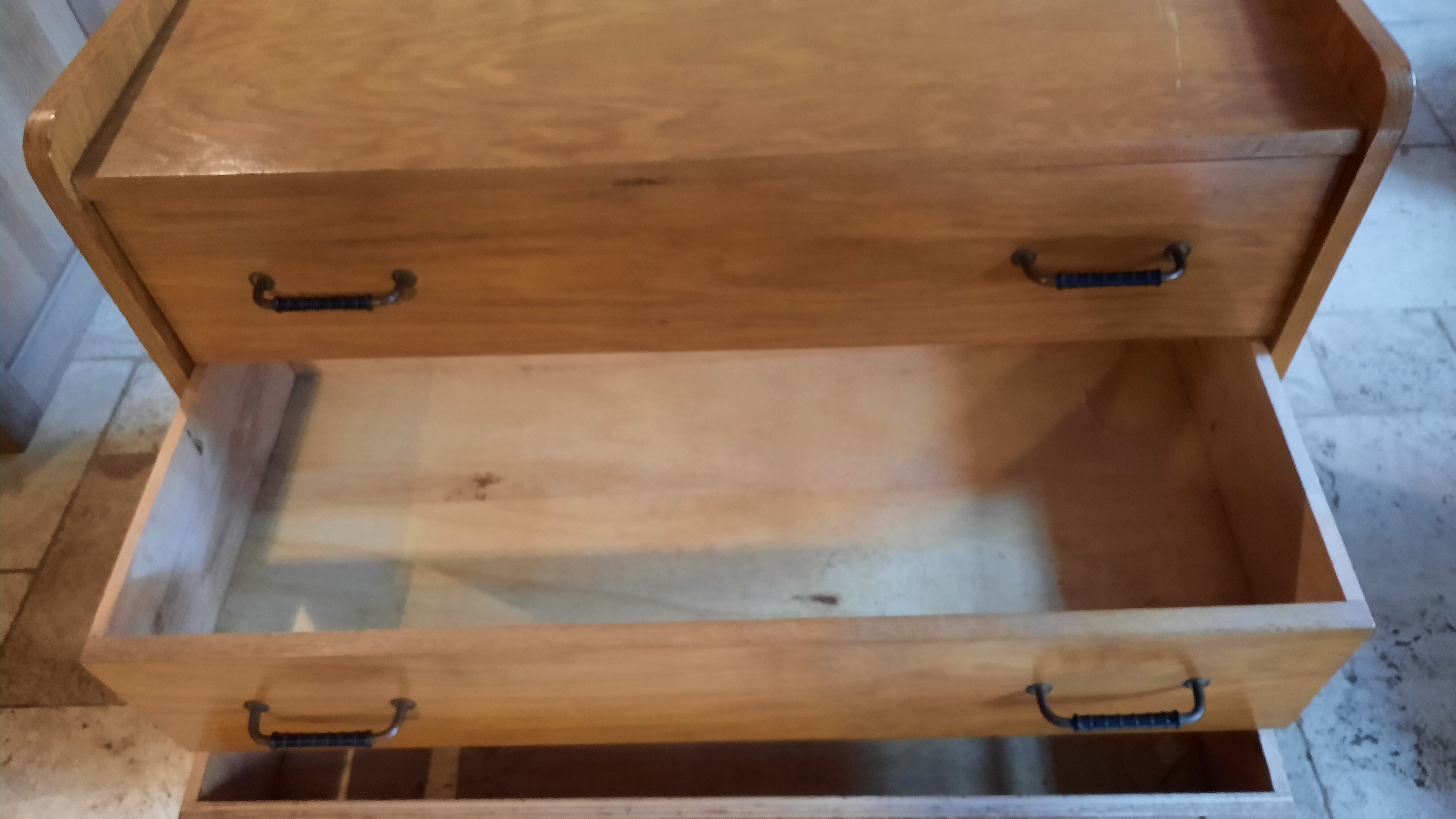 Compass foot dresser